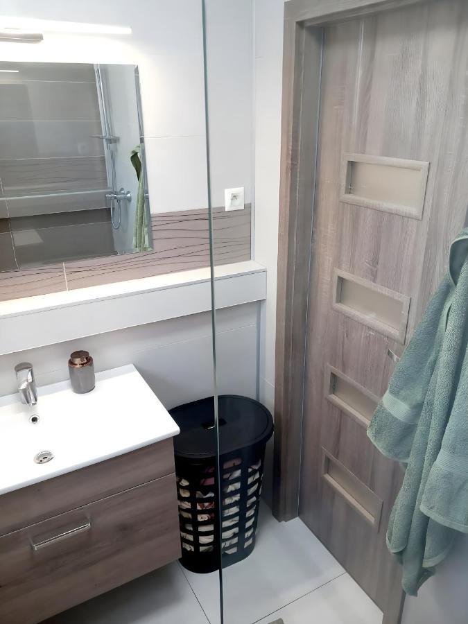 Stylovy Apartman V Samorine ภายนอก รูปภาพ